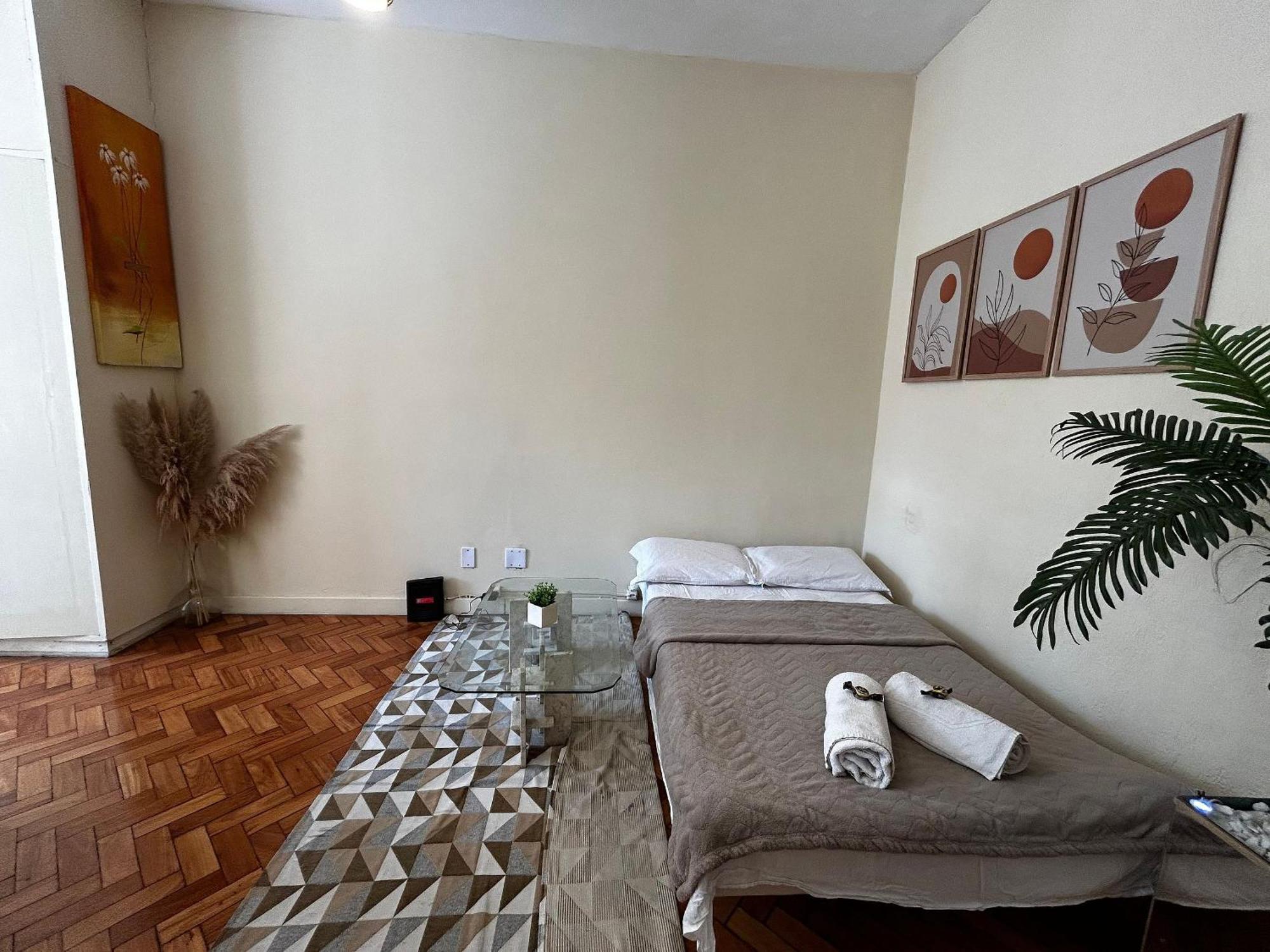 Apartamento Em Copacabana Com Vista Lateral Do Mar - Rio de Janeiro — Photos 3